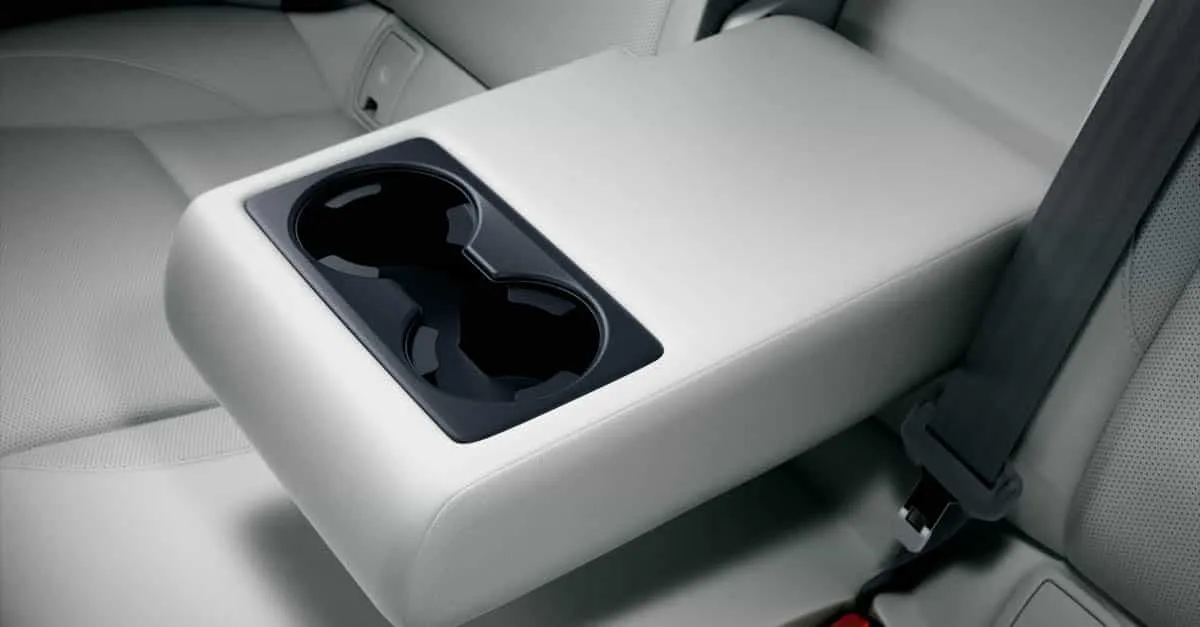 Cx 30 Interior 7 Min