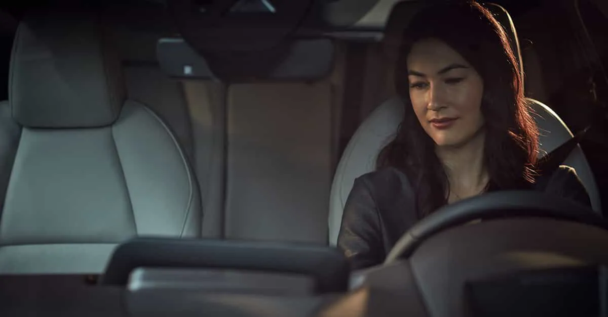 2019 Cx30 Campaign Som Batch1 Post 20 Tw Min