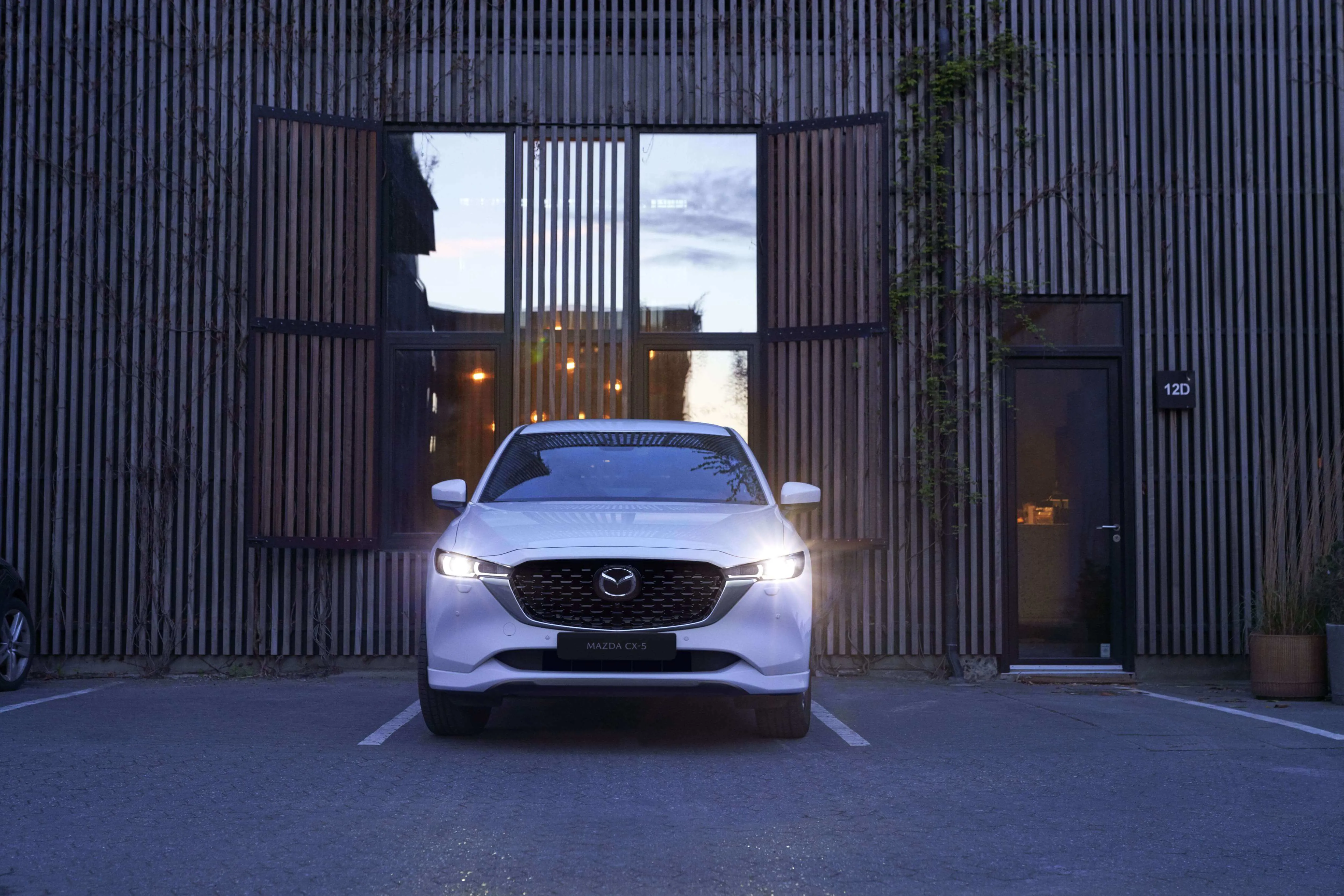 2021 Cx 5 Ipm5 Ger Lhd C02 Ext High Min