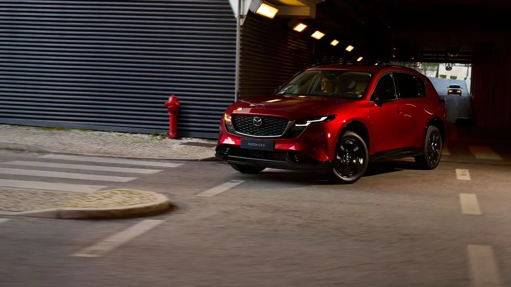 Medium 2025 All New CX 5 GER LHD BRD C14b EXT FQ Cornering