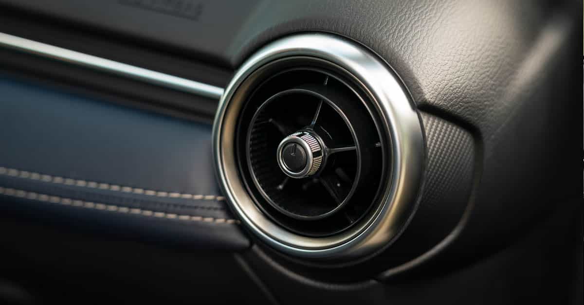 Mazda2 Interior 5