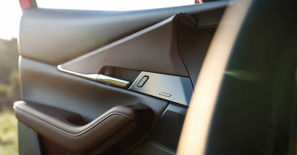 Cx 30 Interior 2 Min