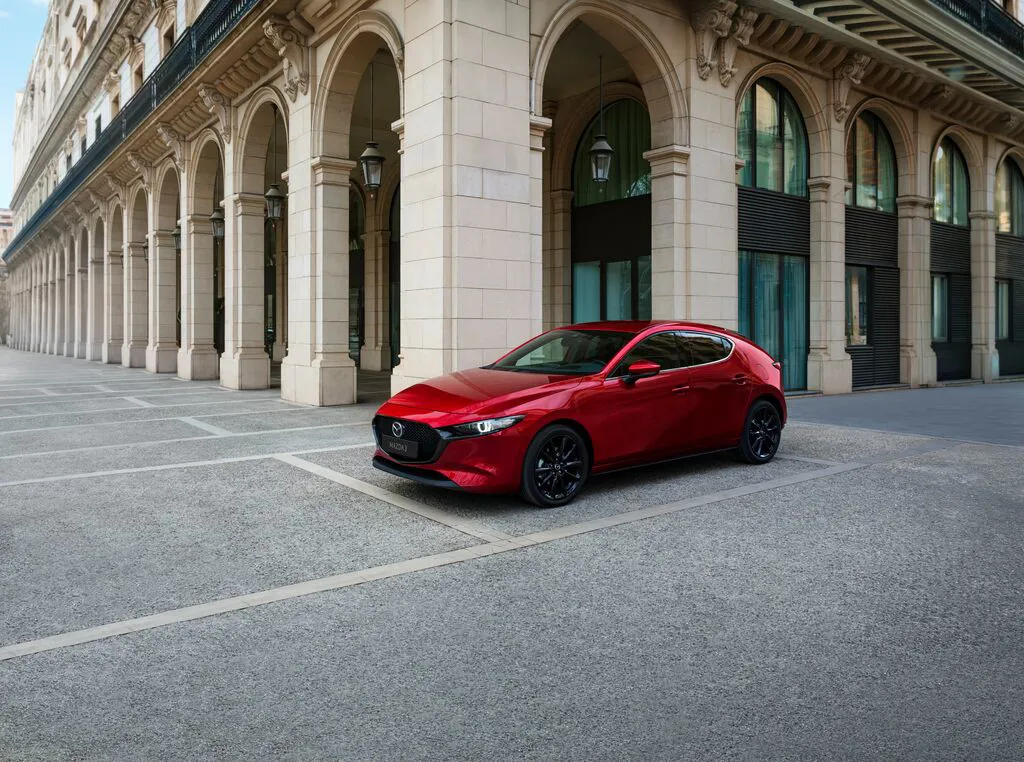 Medium 2025 Mazda3 Sideshot05 Nameplate Highres